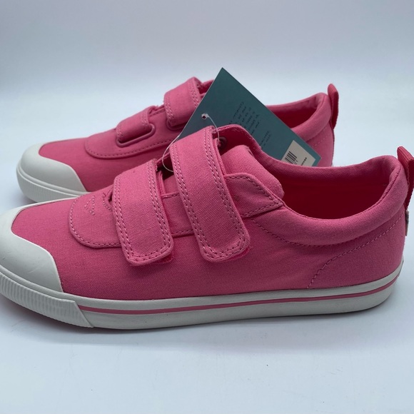 Toms Shoes Toms Doeheny
Bubblegum Pink Canvas Sneakers - Picture 3 of 13